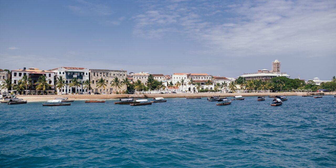 How to Combine Serengeti Safari and Zanzibar Beach – Complete Guide 2026-2027