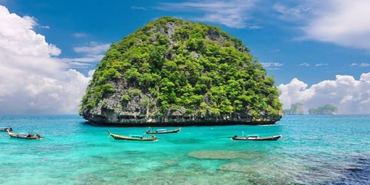 Mnemba Island Tour Guide: Snorkeling And Dolphin Tips Guide