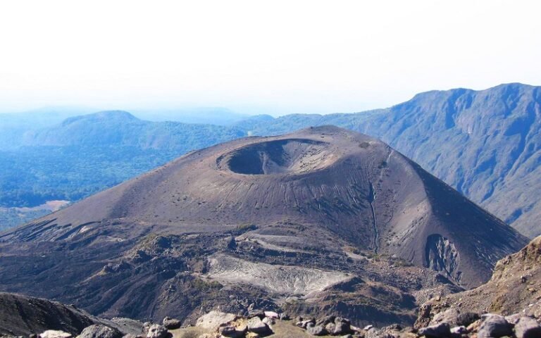 Mount Meru Trekking ab Arusha