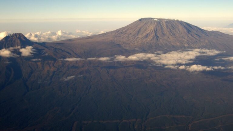Kilimanjaro Slow-Pace Acclimatization Trek – Extended Route for a Gentler Climbing Pace